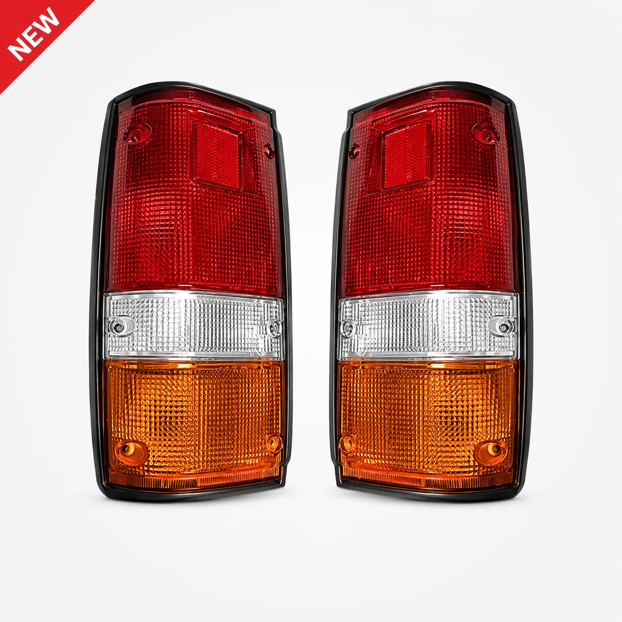 Toyota Hilux RN55/RN65 Tail Light 81550-39825 / 81560-39785 (1984-1987)